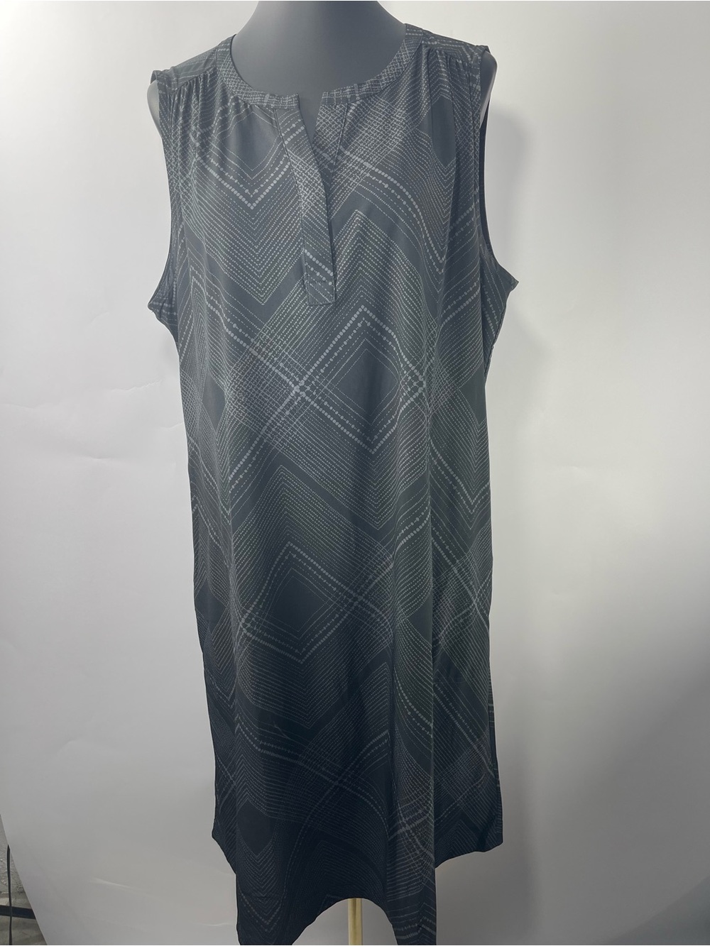 Royal Robbins Black Geometric Spotless Traveler Tank XL Dress